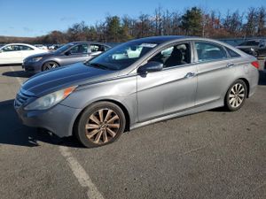 Hyundai Sonata SE 2.4L 4 2014