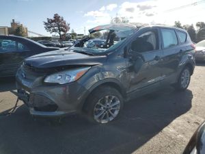 Ford Escape S 2.5L 4 2015