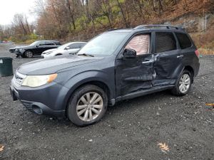 Subaru Forester LIMITED 2.5L 4 2011