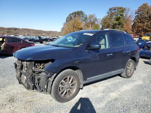 Nissan Pathfinder S 3.5L 6 2013