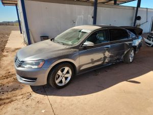 Volkswagen Passat SE 2.5L 5 2012