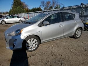 Toyota Prius 1.5L 4 2015