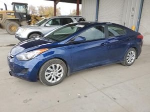 Hyundai Elantra GLS 1.8L 4 2013
