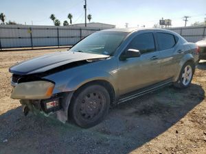 Dodge Avenger SE 2.4L 4 2013