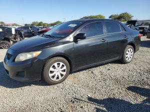 Toyota Corolla BASE 1.8L 4 2010
