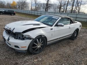 Ford Mustang 3.7L 6 2012