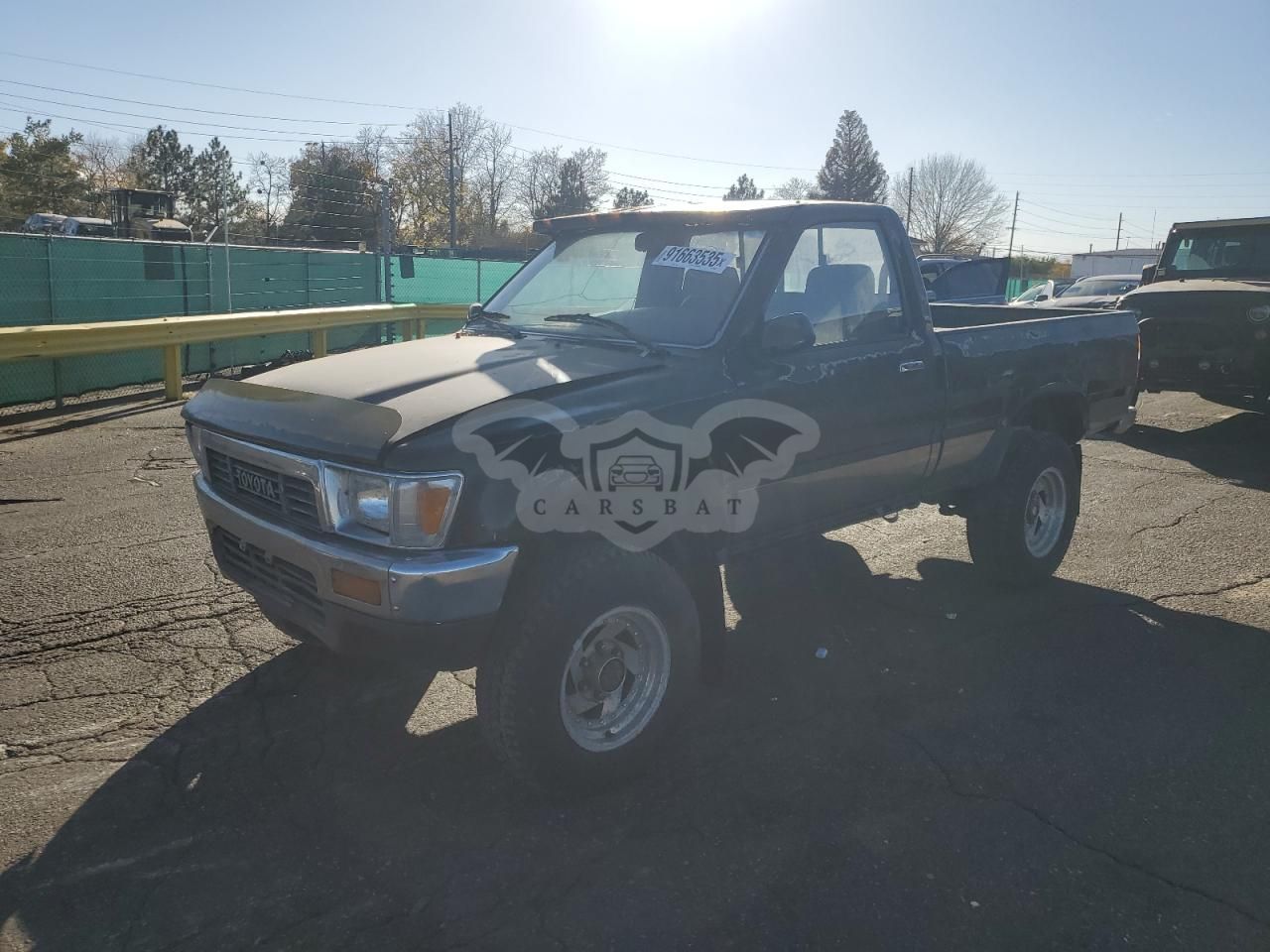 Toyota Hilux 1/2 TON SHORT WHEELBASE DLX 2.4L 4 1990