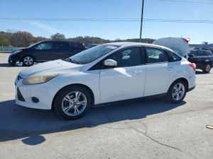 Ford Focus SE 2.0L 4 2013
