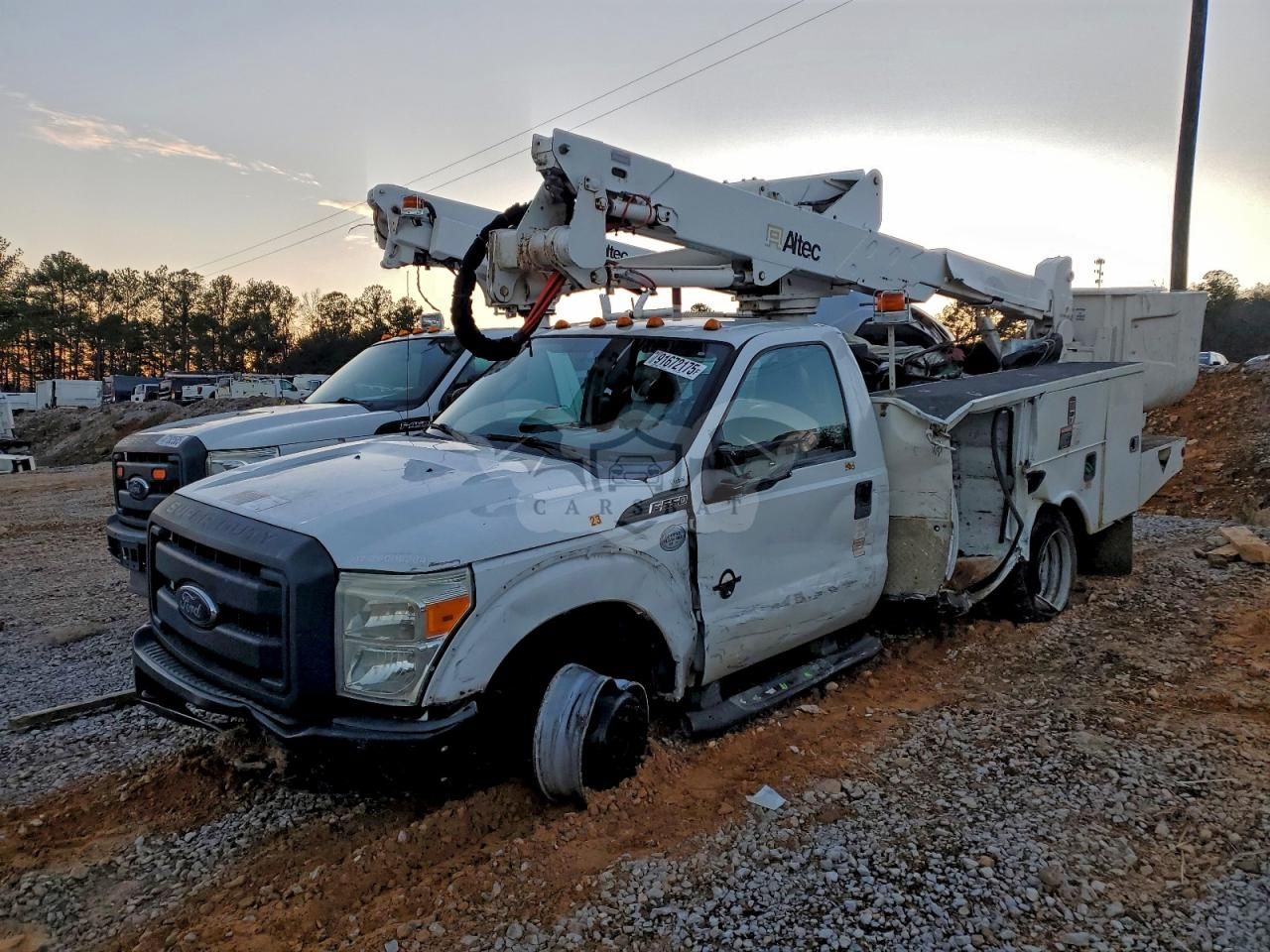 Ford F550 SUPER DUTY 6.7L 8 2013