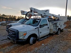 Ford F550 SUPER DUTY 6.7L 8 2013