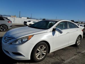 Hyundai Sonata GLS 2.4L 4 2013