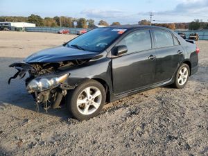 Toyota Corolla BASE 1.8L 4 2011