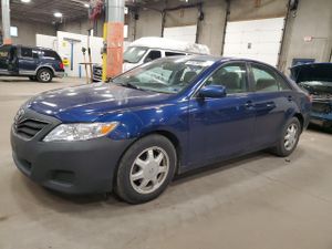 Toyota Camry BASE 2.5L 4 2011