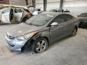 Hyundai Elantra GLS 1.8L 4 2013