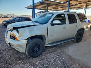 GMC Yukon SLT 5.3L 8 2013