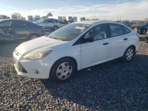 Ford Focus S 2.0L 4 2014