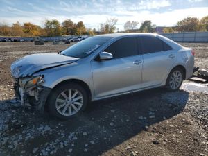 Toyota Camry HYBRID 2.5L 4 2012