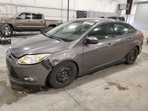 Ford Focus SE 2.0L 4 2012