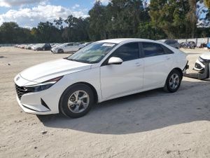 Hyundai Elantra SE 2.0L 4 2023