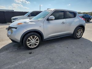 Nissan Juke S 1.6L 4 2013