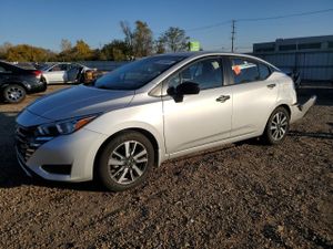 Nissan Versa S 1.6L 4 2024