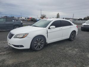 Chrysler 200 TOURING 3.6L 6 2012