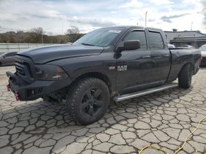 RAM 1500 ST 5.7L 8 2015