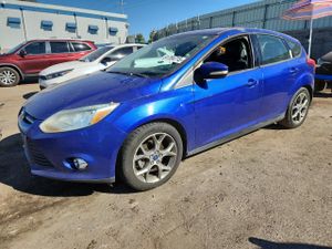 Ford Focus SE 2.0L 4 2013