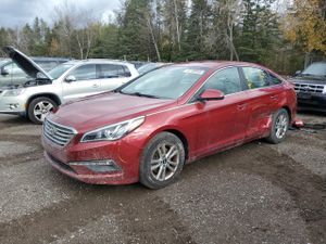 Hyundai Sonata SE 2.4L 4 2015