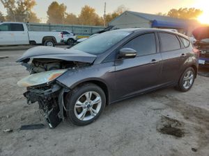 Ford Focus SE 2.0L 4 2013