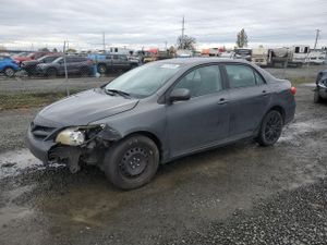 Toyota Corolla BASE 1.8L 4 2012