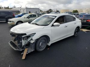 Nissan Altima 2.5 2.5L 4 2015