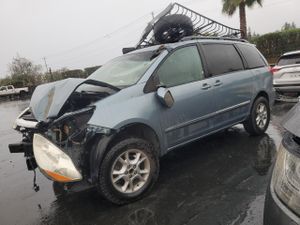Toyota Sienna XLE 3.3L 6 2006