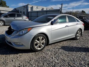 Hyundai Sonata SE 2.4L 4 2011