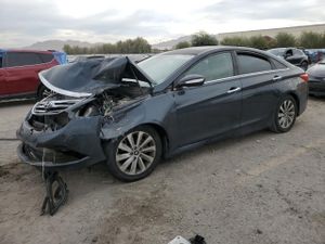 Hyundai Sonata SE 2.4L 4 2014