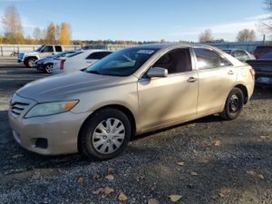 Toyota Camry BASE 2.5L 4 2011