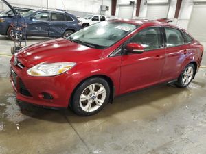 Ford Focus SE 2.0L 4 2014