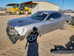 Dodge Challenger SXT 3.6L 6 2015