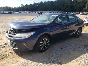 Toyota Camry LE 2.5L 4 2015