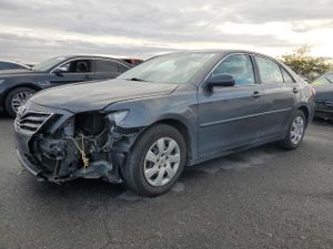 Toyota Camry BASE 2.5L 4 2010
