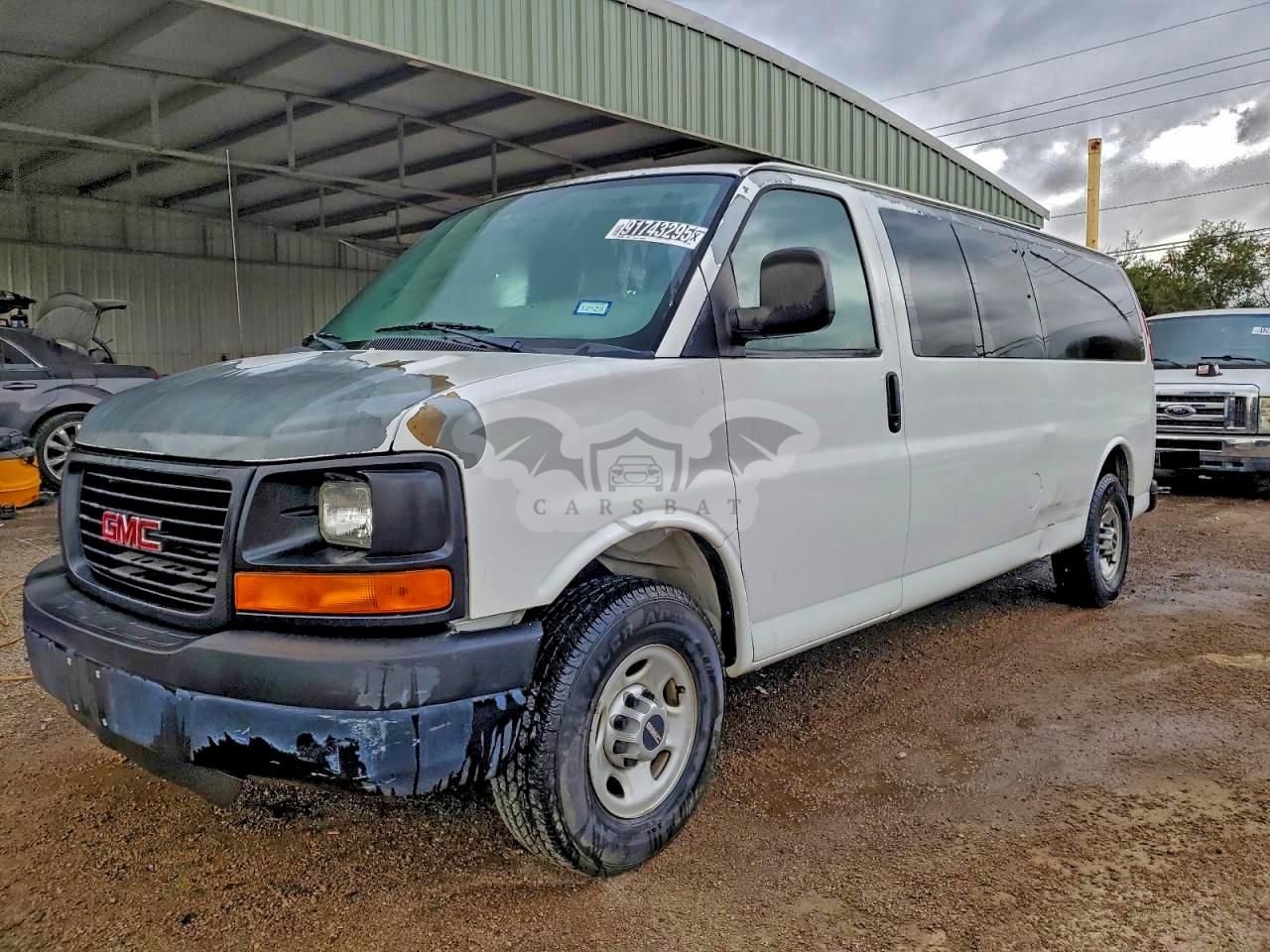 GMC Savana G3500 LS 6.0L 8 2010