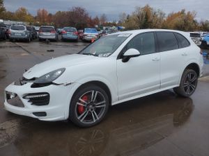 Porsche Cayenne GTS 4.8L 8 2013