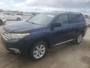 Toyota Highlander BASE 2.7L 4 2012