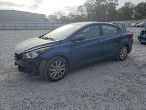 Hyundai Elantra SE 1.8L 4 2015