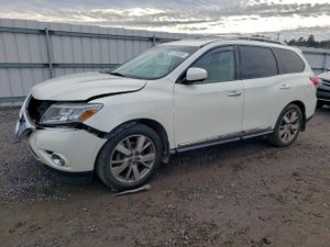 Nissan Pathfinder S 3.5L 6 2015