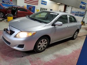 Toyota Corolla BASE 1.8L 4 2010