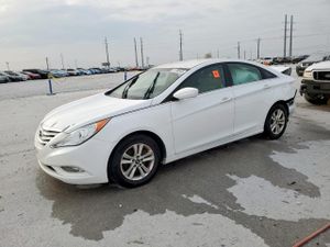 Hyundai Sonata GLS 2.4L 4 2013