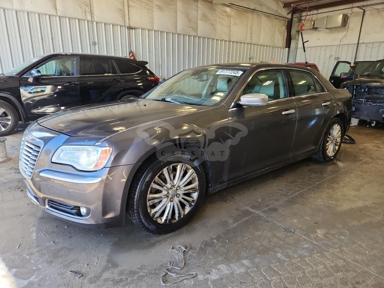 Chrysler 300C LUXURY 5.7L 8 2013