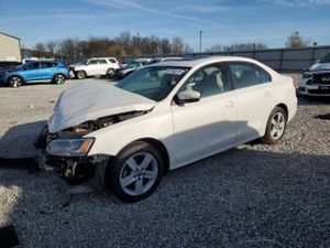 Volkswagen Jetta TDI 2.0L 4 2012