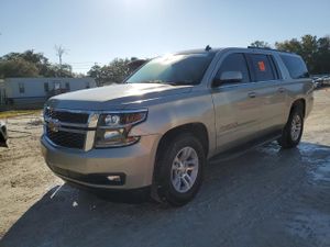 Chevrolet Suburban C1500 LT 5.3L 8 2015